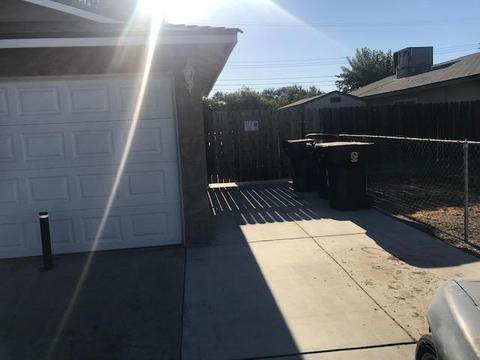 1663 S Marion St, Tulare, CA 93274 photo 2