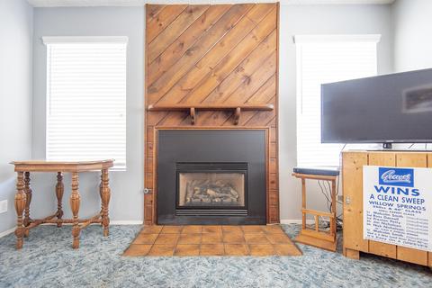 1936 E Harold Ave, Visalia, CA 93292 photo 8