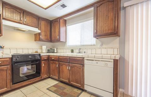 1936 E Harold Ave, Visalia, CA 93292 photo 12