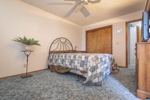 1936 E Harold Ave, Visalia, CA 93292 photo 18