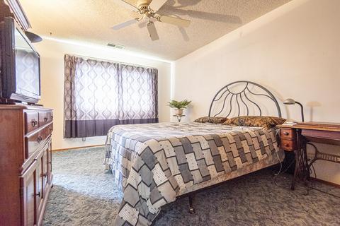 1936 E Harold Ave, Visalia, CA 93292 photo 17