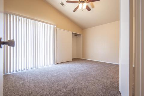 1810 E Vine Ave, Visalia, CA 93292 photo 18