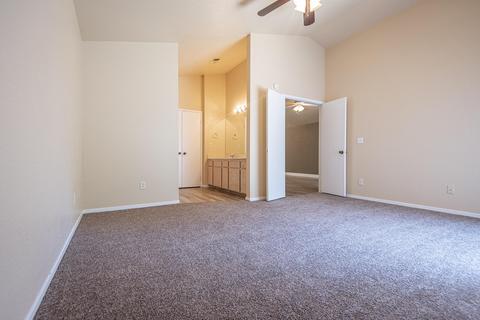 1810 E Vine Ave, Visalia, CA 93292 photo 19