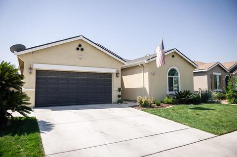 3925 Evergreen Ave, Visalia, CA 93292 photo 4