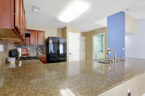 2625 E Parkview Ave, Visalia, CA 93292 photo 12