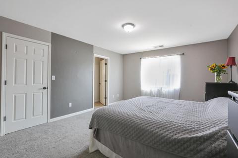 2625 E Parkview Ave, Visalia, CA 93292 photo 22