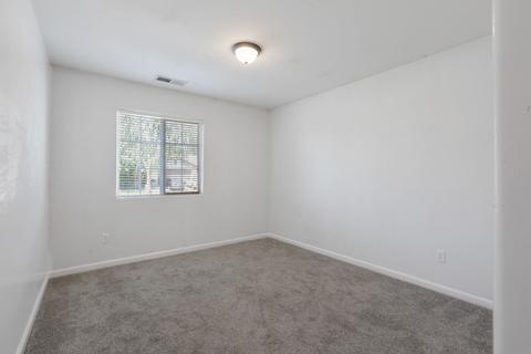 2625 E Parkview Ave, Visalia, CA 93292 photo 20