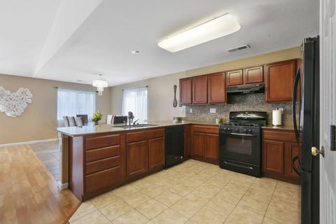 2625 E Parkview Ave, Visalia, CA 93292 photo 11
