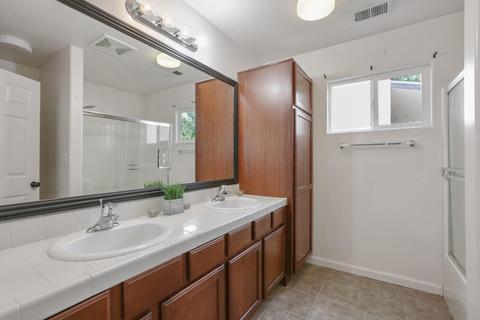 2625 E Parkview Ave, Visalia, CA 93292 photo 24