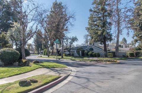 1402 E Vassar Dr, Visalia, CA 93292 photo 29