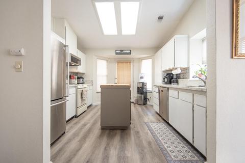 1402 E Vassar Dr, Visalia, CA 93292 photo 15