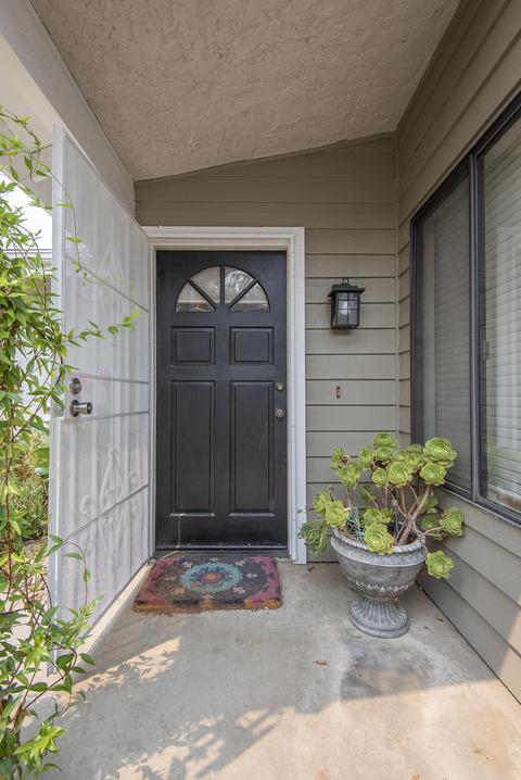 1402 E Vassar Dr, Visalia, CA 93292 photo 6