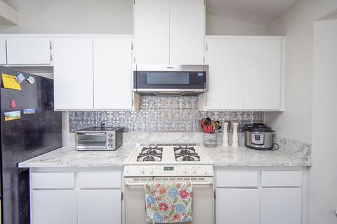 1402 E Vassar Dr, Visalia, CA 93292 photo 18