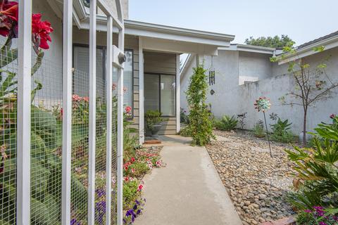 1402 E Vassar Dr, Visalia, CA 93292 photo 4