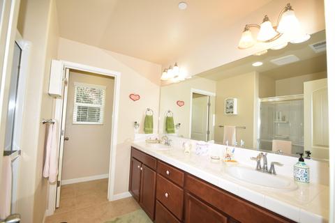 4313 E Hillcrest Ave, Visalia, CA 93292 photo 18