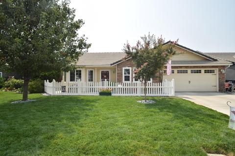 4313 E Hillcrest Ave, Visalia, CA 93292 photo 1