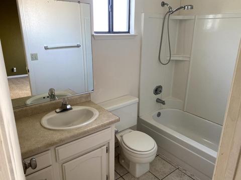 677 Alpha St, Tulare, CA 93274 photo 12
