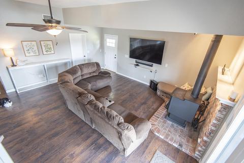 310 S Anderson Rd #A, Exeter, CA 93221 photo 8