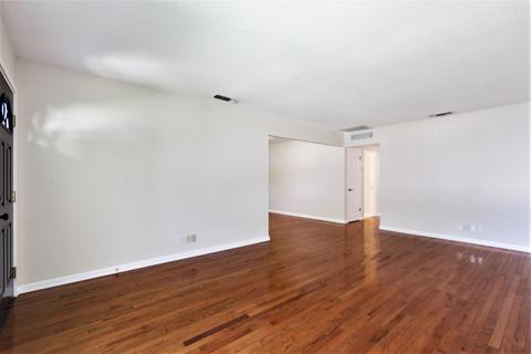 578 W San Jose Ave, Clovis, CA 93612 photo 5