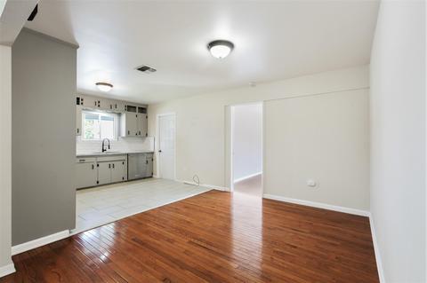 578 W San Jose Ave, Clovis, CA 93612 photo 9