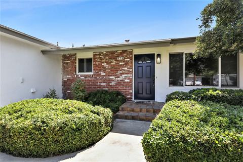 578 W San Jose Ave, Clovis, CA 93612 photo 2