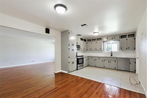 578 W San Jose Ave, Clovis, CA 93612 photo 10