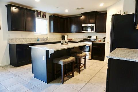 228 E Dove Ave, Visalia, CA 93291 photo 11