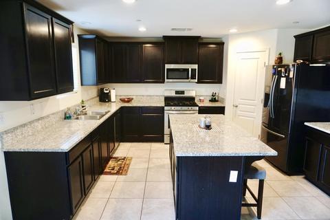 228 E Dove Ave, Visalia, CA 93291 photo 10