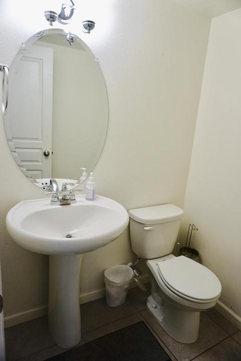 228 E Dove Ave, Visalia, CA 93291 photo 30