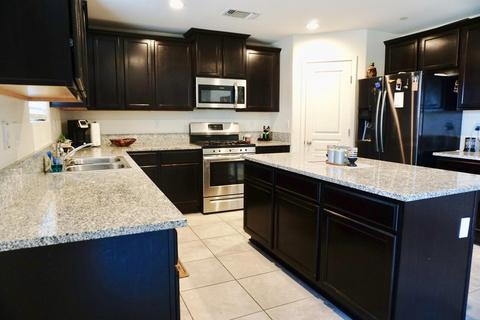 228 E Dove Ave, Visalia, CA 93291 photo 9