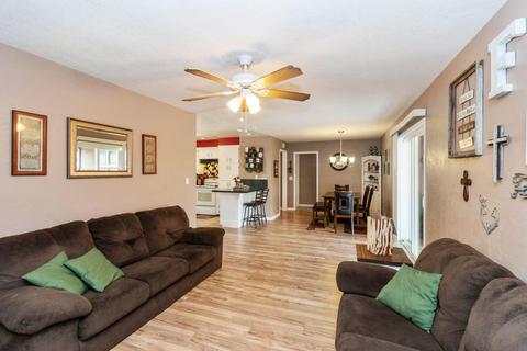 656 E Palm Ave, Reedley, CA 93654 photo 10