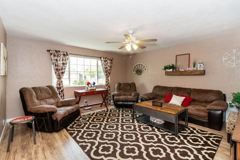 656 E Palm Ave, Reedley, CA 93654 photo 3