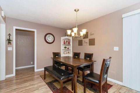 656 E Palm Ave, Reedley, CA 93654 photo 5