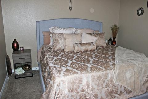832 E Myrtle Ave, Visalia, CA 93292 photo 27