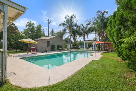 937 E Cross Ave, Tulare, CA 93274 photo 40
