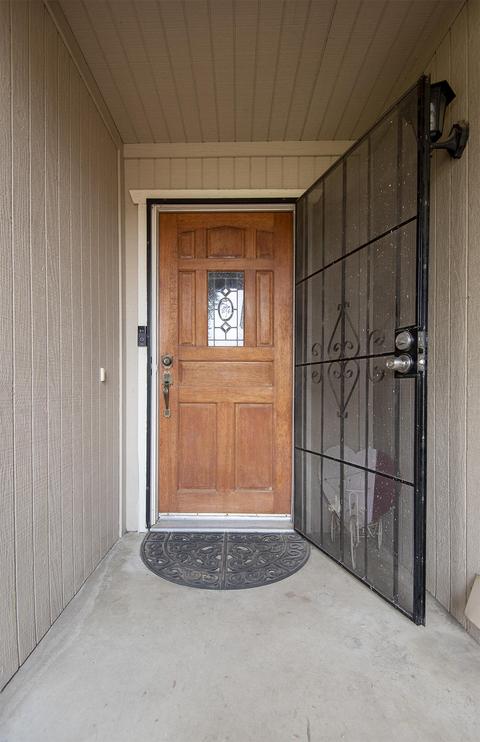 1421 Betsy Pl, Exeter, CA 93221 photo 4