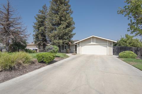 1421 Betsy Pl, Exeter, CA 93221 photo 2