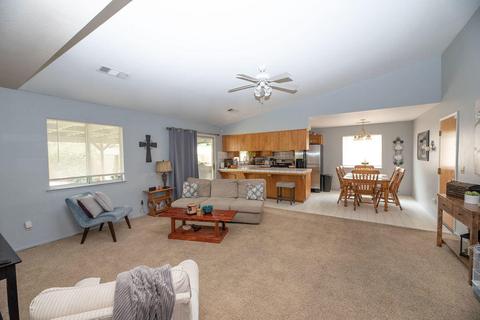 2829 E Valley Oaks Dr, Visalia, CA 93292 photo 9