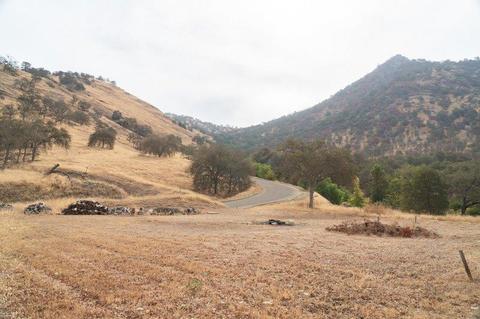 42137 Corral Dr, Three Rivers, CA 93271 photo 3