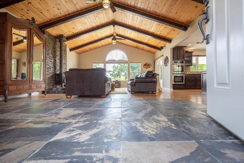 31035 Palm Dr, Exeter, CA 93221 photo 14
