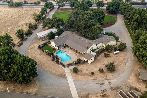 30690 Mehrten Dr, Exeter, CA 93221 photo 4
