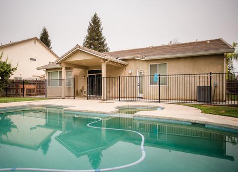 4001 E Cambridge Ave, Visalia, CA 93292 photo 3