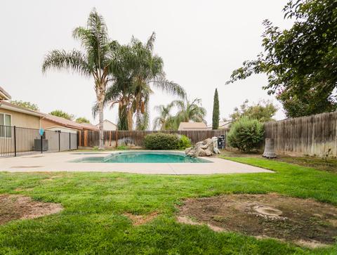 4001 E Cambridge Ave, Visalia, CA 93292 photo 4