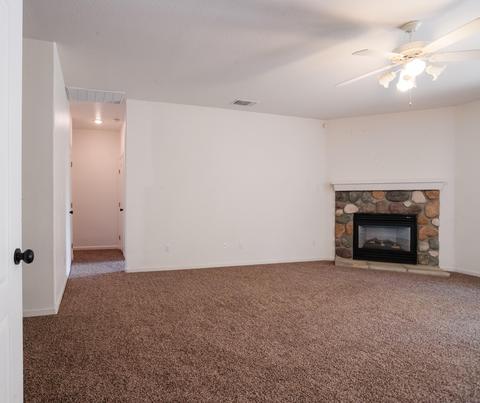 4001 E Cambridge Ave, Visalia, CA 93292 photo 12