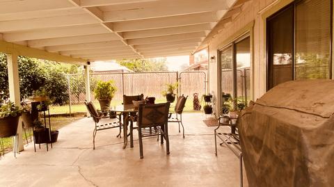 464 S Randle St, Tulare, CA 93274 photo 2