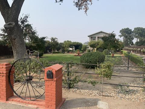 15552 Avenue 328, Ivanhoe, CA 93235 photo 1