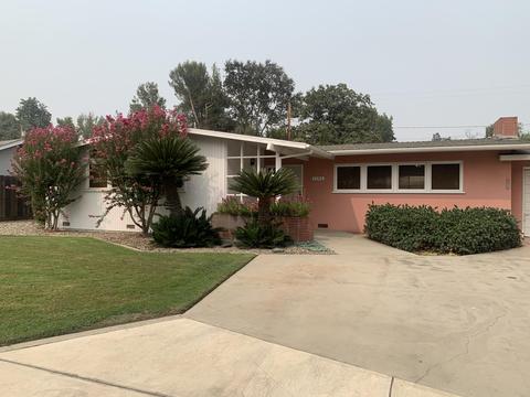 1346 W Iris Ave, Visalia, CA 93277 photo 1