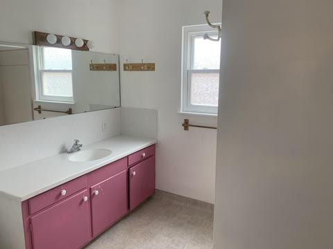 1346 W Iris Ave, Visalia, CA 93277 photo 11