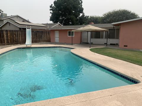 1346 W Iris Ave, Visalia, CA 93277 photo 14