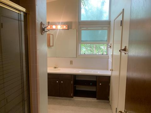 1346 W Iris Ave, Visalia, CA 93277 photo 8